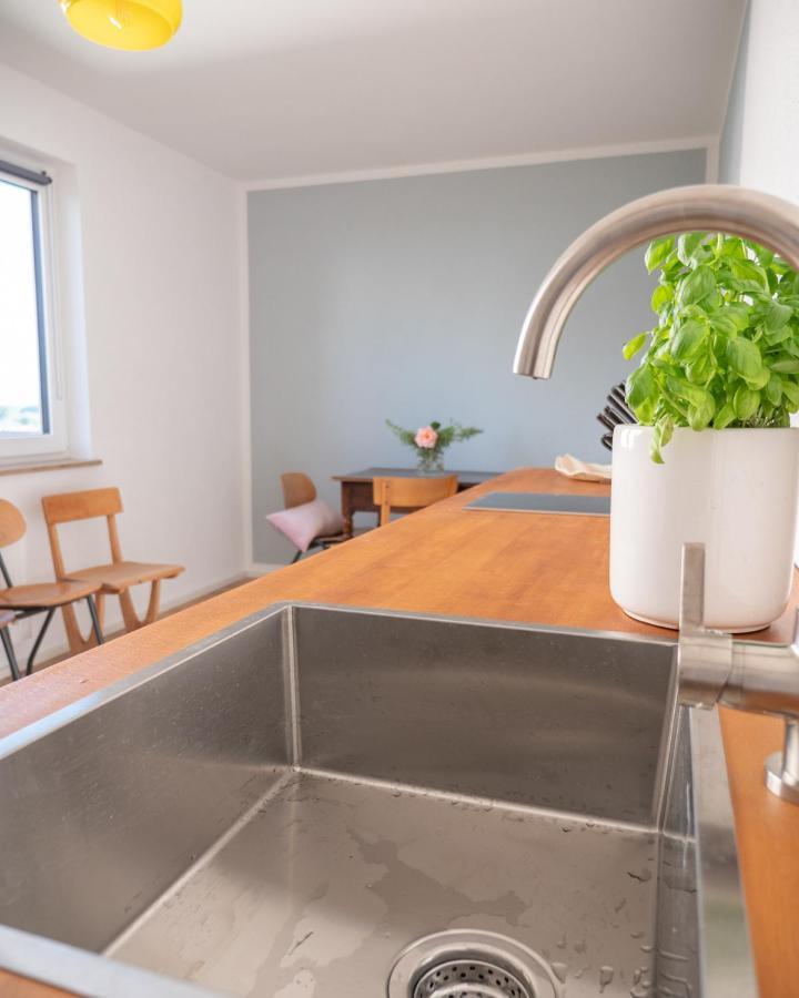 Design+Bodenseesicht=Zuhause Blau Markdorf Esterno foto
